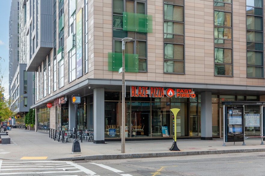 1282 Boylston St, Boston, MA for lease - Building Photo - Image 3 of 20