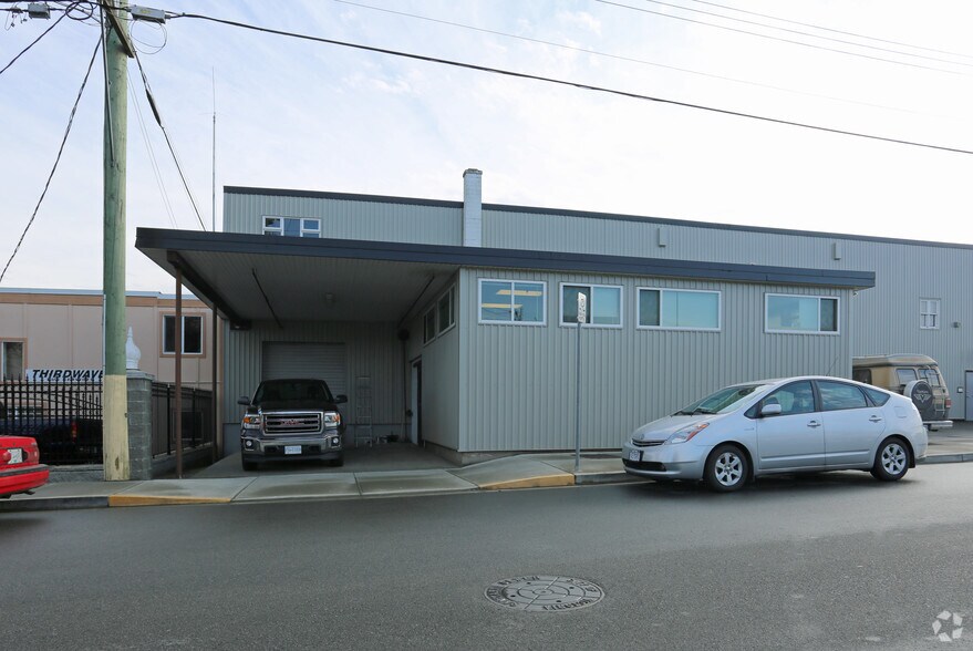 486 Cecelia Rd, Victoria, BC for lease - Building Photo - Image 2 of 3