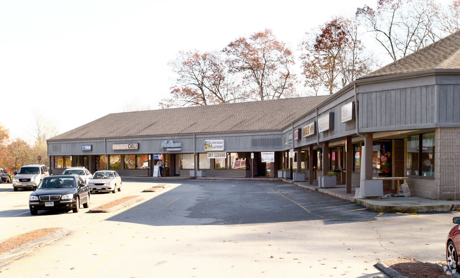 316 Boston Post Rd, Waterford, CT 06385 Jordan Brook Plaza