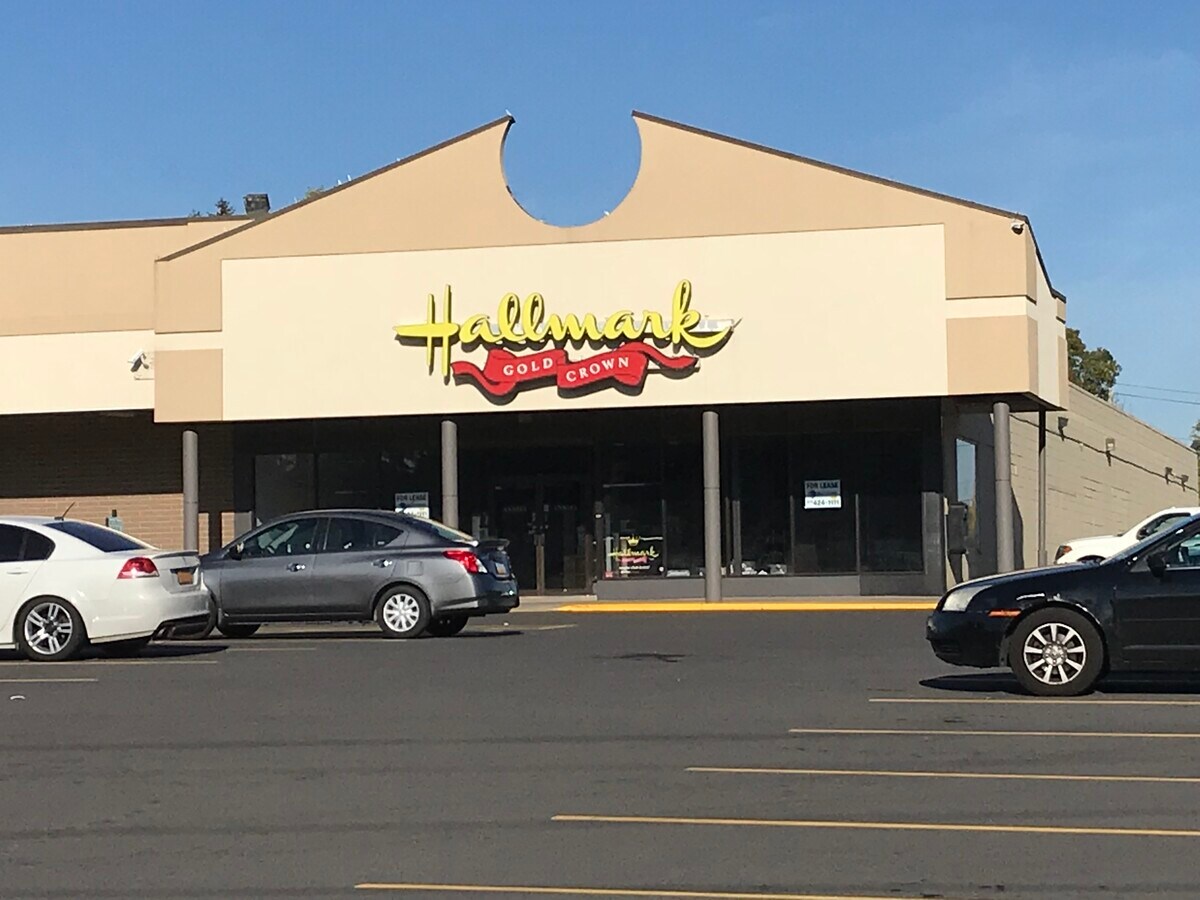 21022214 W Genesee St, Syracuse, NY, 13219 Retail Space For Lease