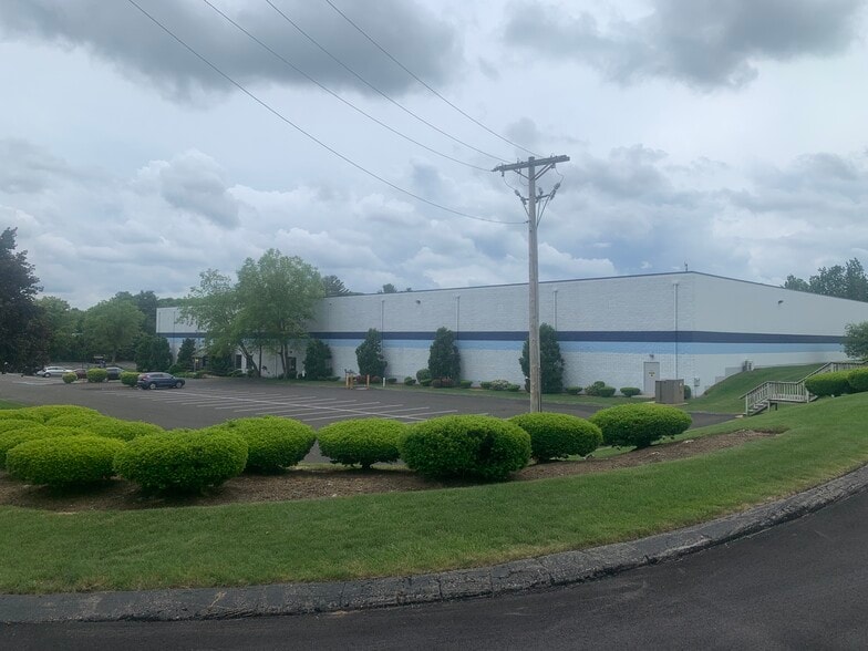 4 Enterprise Rd, Billerica, MA for sale - Building Photo - Image 1 of 1