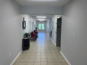 298 Clear Sky Ct, Clarksville, TN for lease Interior Photo- Image 2 of 6