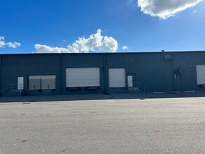 2717-2729 E Adamo Dr, Tampa, FL for lease Interior Photo- Image 1 of 4