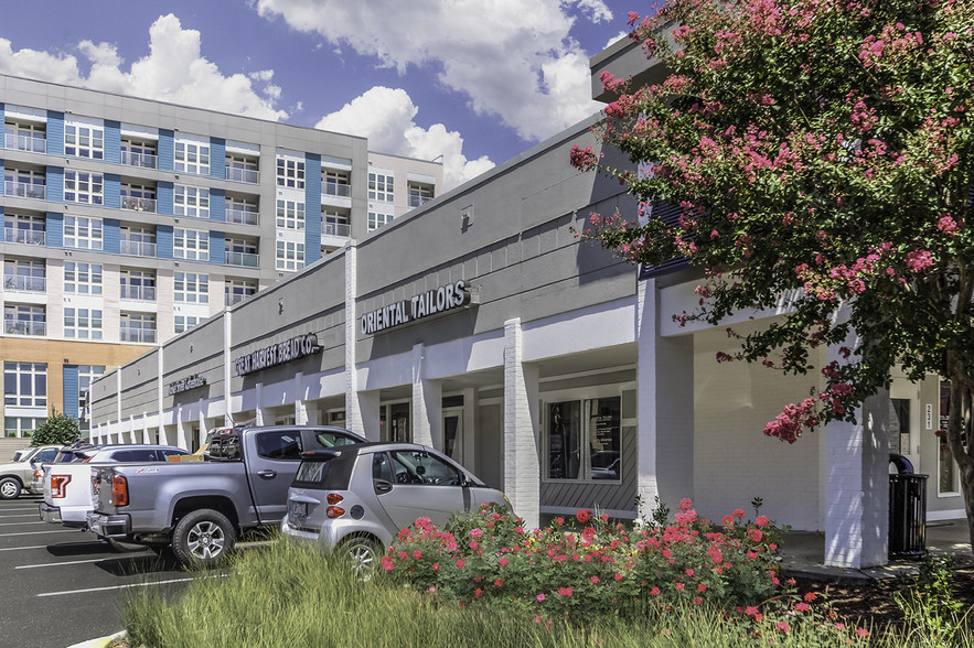 251-229 S Elliott Rd, Chapel Hill, NC for lease - Building Photo - Image 2 of 9