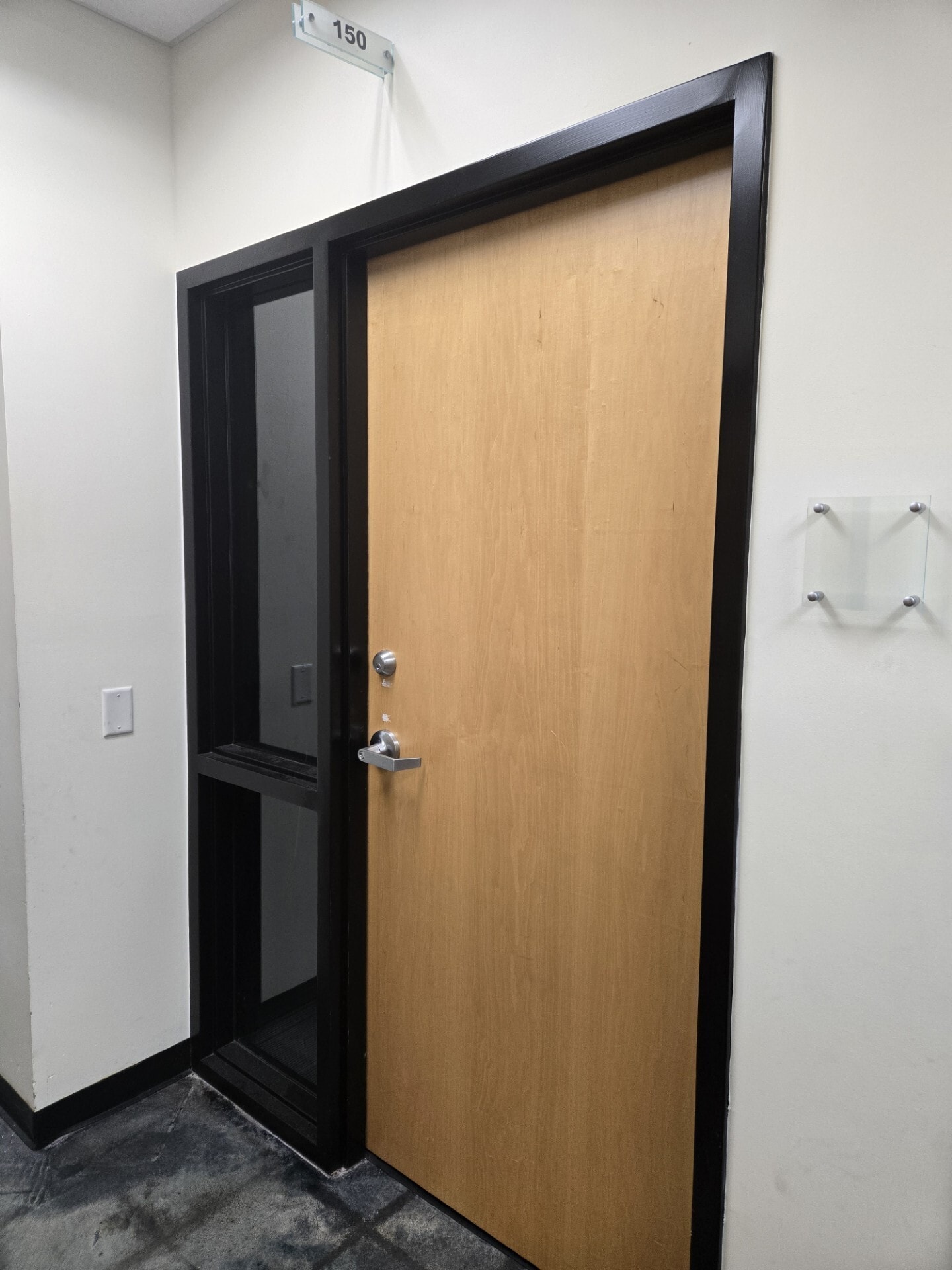 7220 N Lindbergh Blvd, Hazelwood, MO for lease Interior Photo- Image 1 of 5