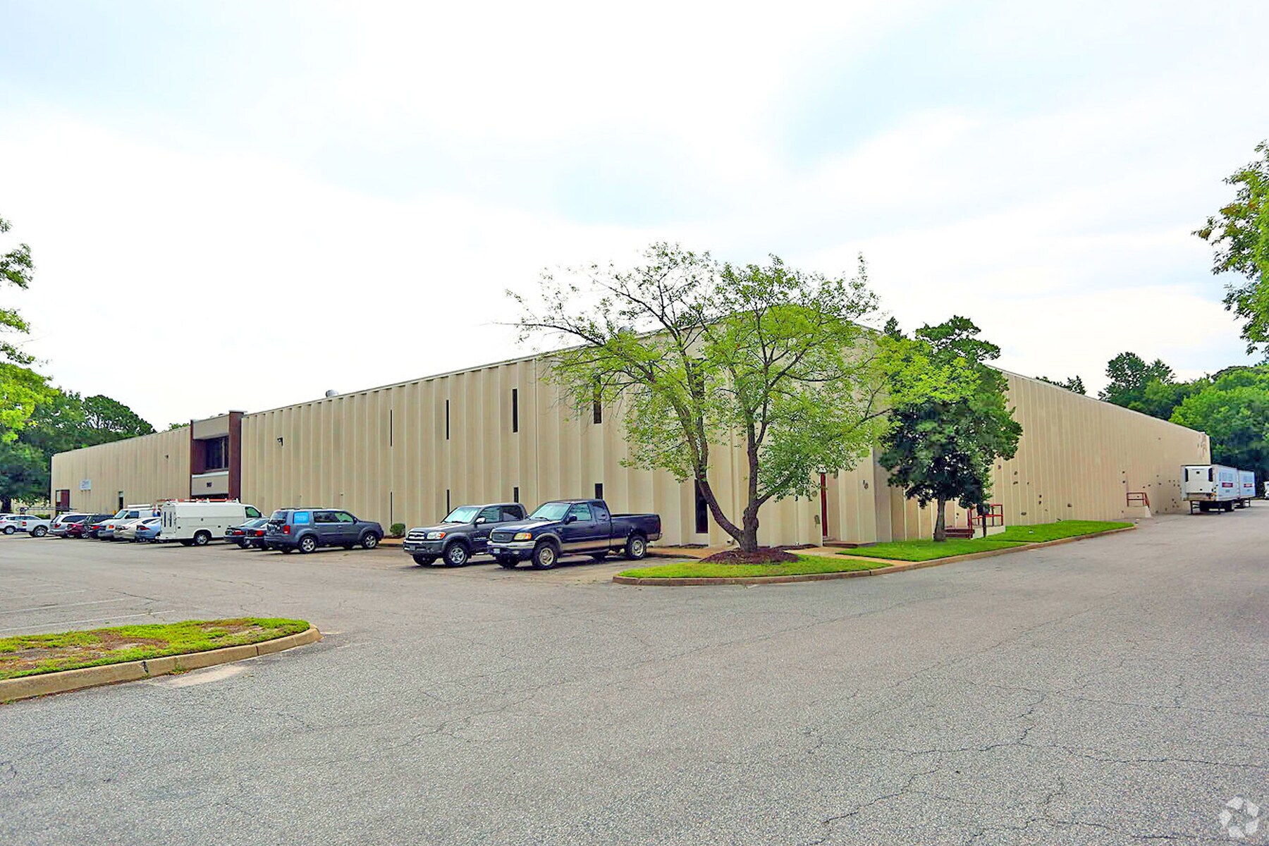 907 Live Oak Dr, Chesapeake, VA for sale Primary Photo- Image 1 of 1