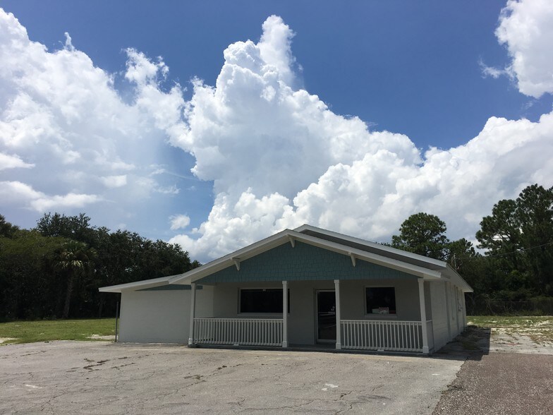 9073 Heckscher Dr, Jacksonville, FL 32226