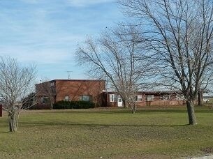 2490 Prairieview Ave, Winterset, IA for sale Primary Photo- Image 1 of 1