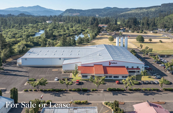 230 E Davidson Ave, Cottage Grove, OR for lease Building Photo- Image 1 of 15