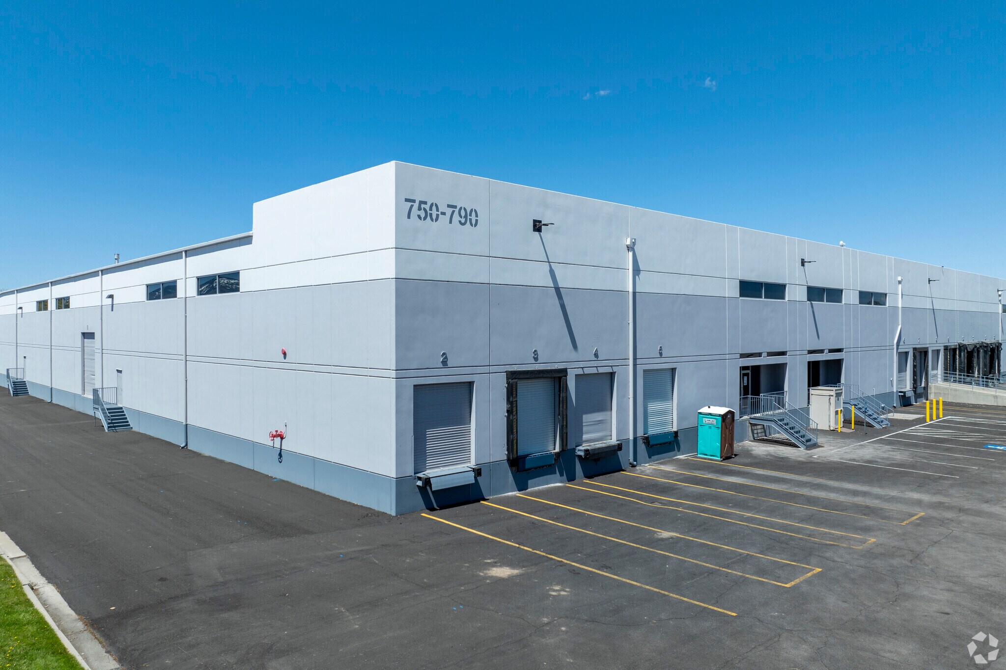 750-790 Spice Islands Dr, Sparks, NV for sale Primary Photo- Image 1 of 1