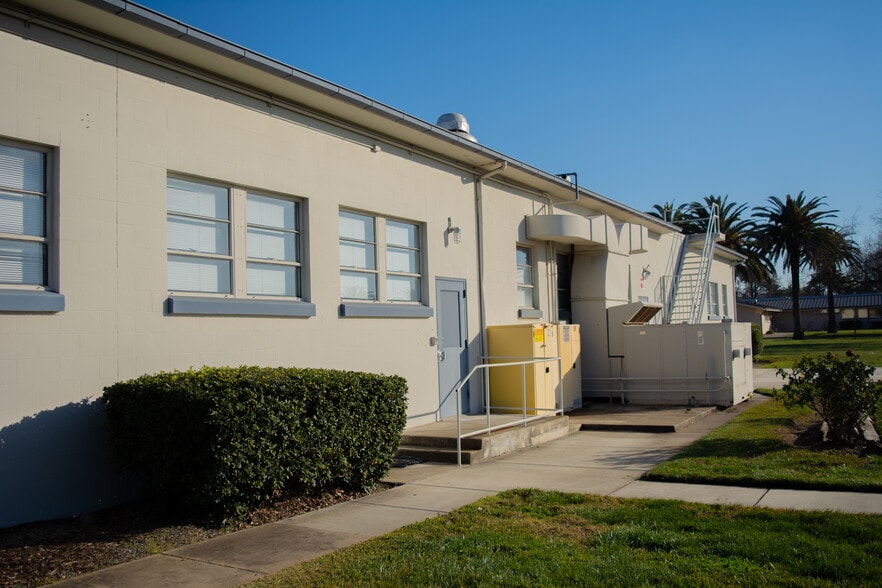 5431 Arnold Ave, Mcclellan, CA for lease - Building Photo - Image 2 of 7