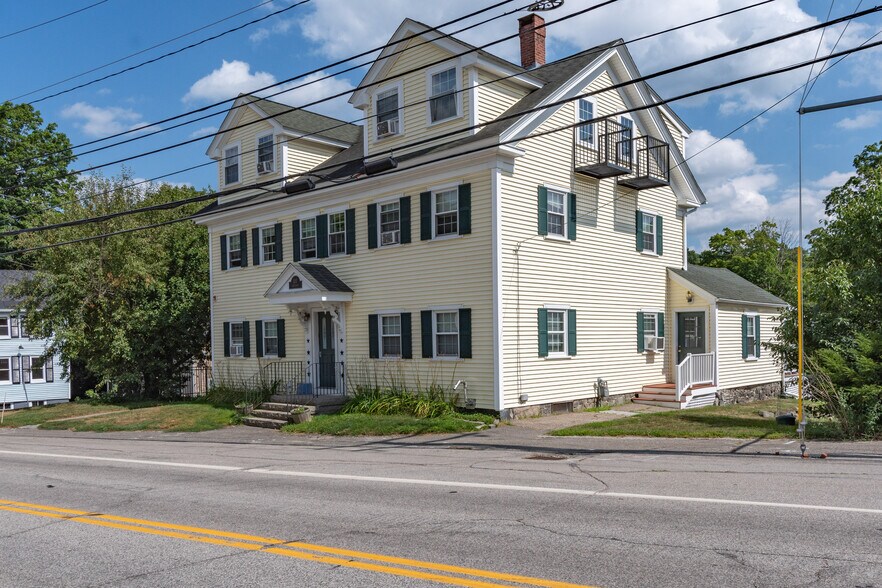 183 Main St, Newmarket, NH 03857