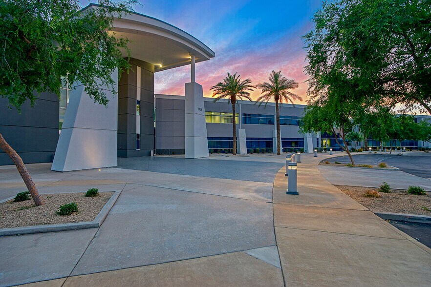 1910 S Stapley Dr, Mesa, AZ 85204 Stapley Medical Center