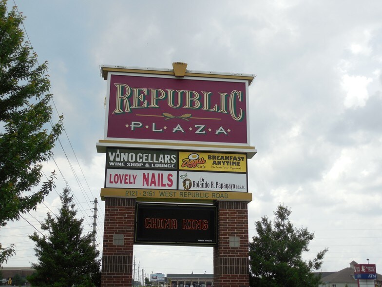 21212155 W Republic Rd, Springfield, MO, 65804 Property