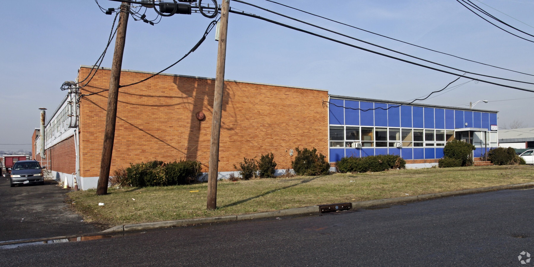 610 Commercial Ave, Carlstadt, NJ 07072