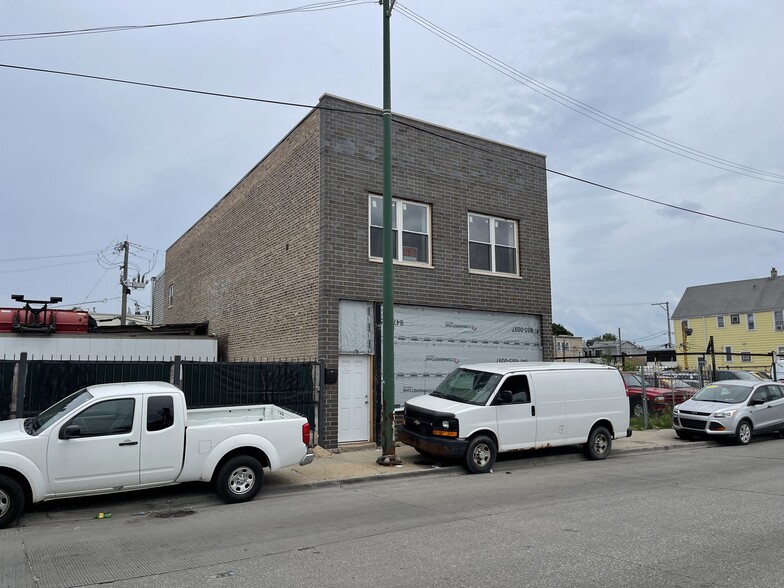 1745 N Cicero Ave, Chicago, IL for sale - Building Photo - Image 1 of 21