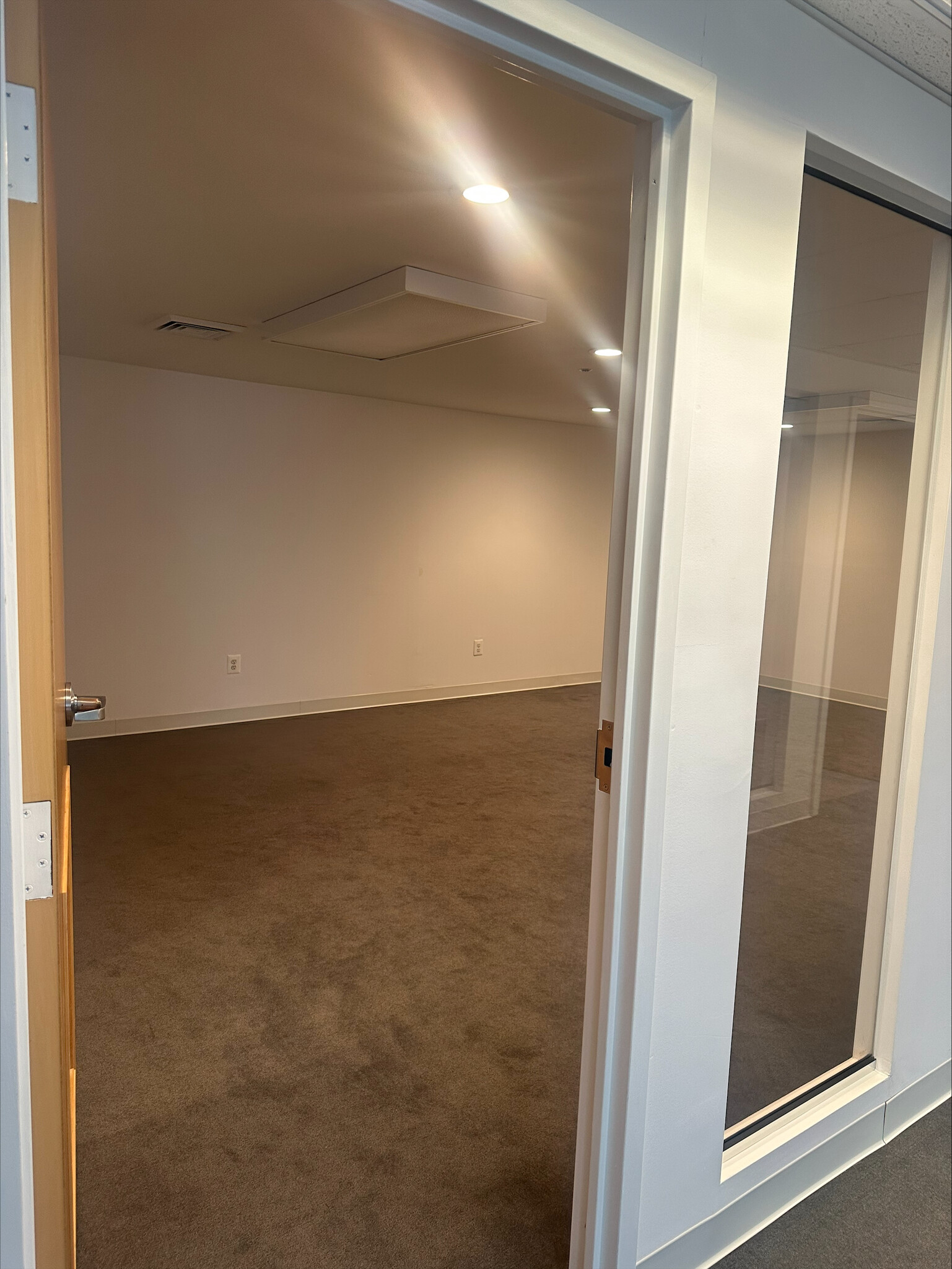 1100 H St NW, Washington, DC for lease Interior Photo- Image 1 of 7