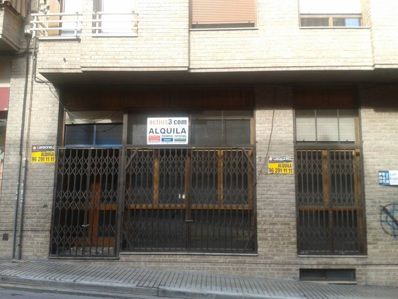 Retail in Ontinyent, Valencia for lease Building Photo- Image 1 of 2
