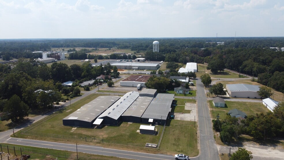 1811 Florida Ave, Quincy, FL for lease - Building Photo - Image 3 of 29