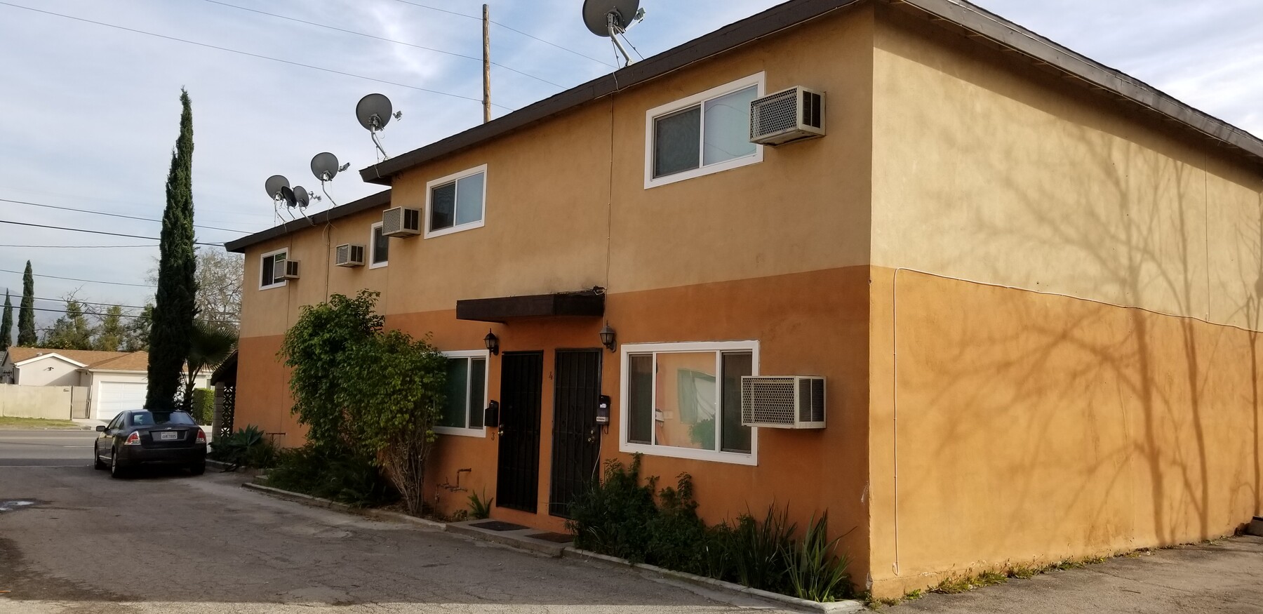 7545 N Hollywood Way, Burbank, CA 91505 | LoopNet