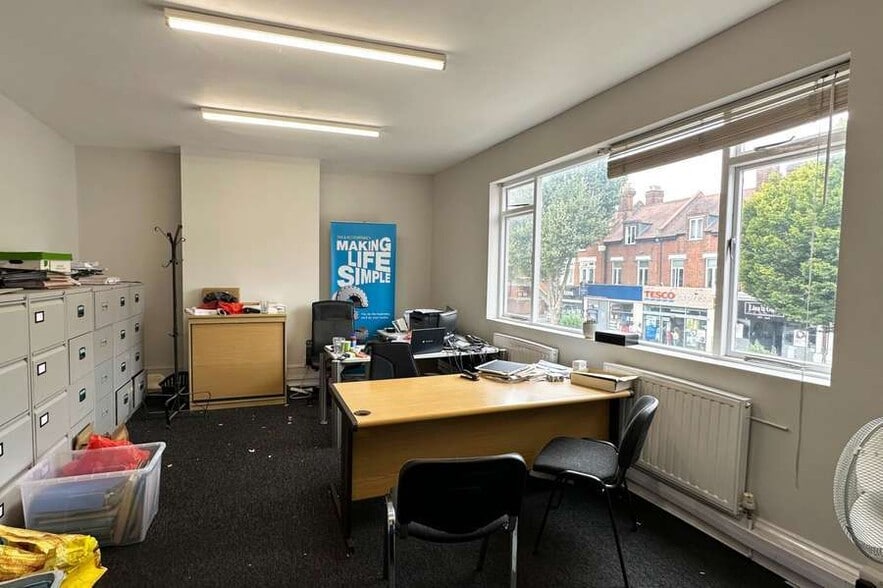 77-79 Station Rd, London for sale - Building Photo - Image 3 of 10