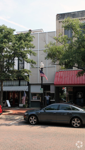 110 Hay St, Fayetteville, NC for sale - Primary Photo - Image 1 of 1