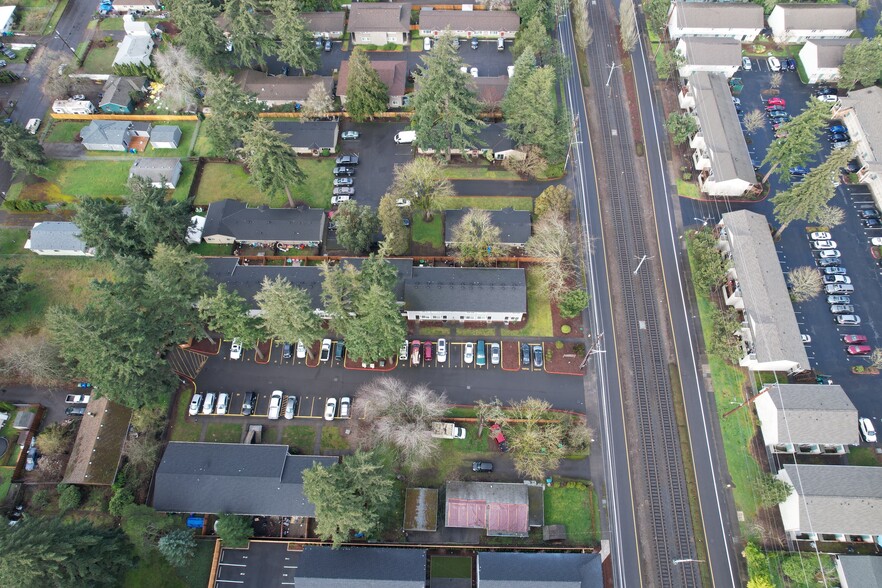 17440 E Burnside St, Portland, OR for sale - Building Photo - Image 3 of 12