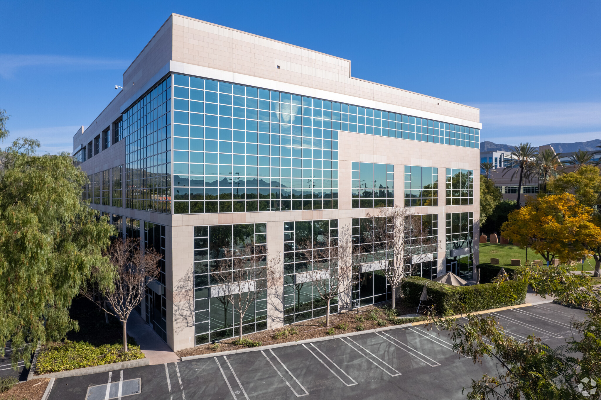 2400 Empire Ave, Burbank, CA for sale Primary Photo- Image 1 of 16