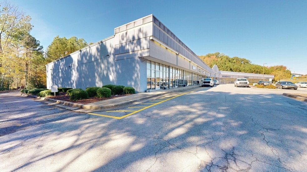 1020 S Miami Blvd, Durham, NC for sale - Building Photo - Image 2 of 12