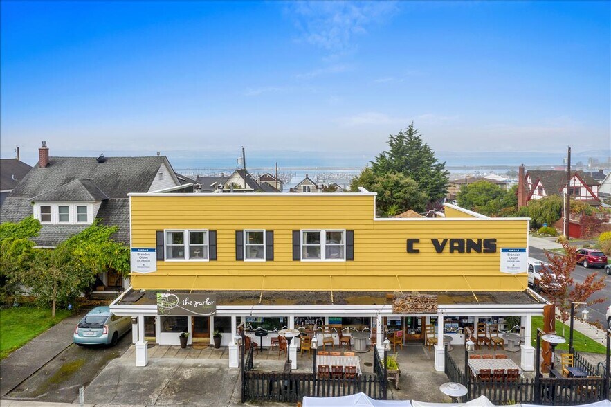 1502 Rucker Ave, Everett, WA 98201