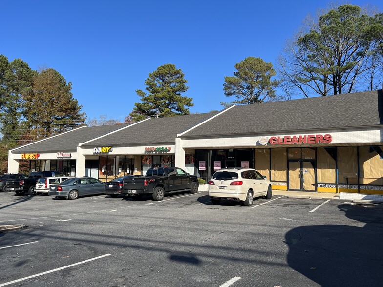 8599 Roswell Rd, Atlanta, GA for sale - Building Photo - Image 1 of 1