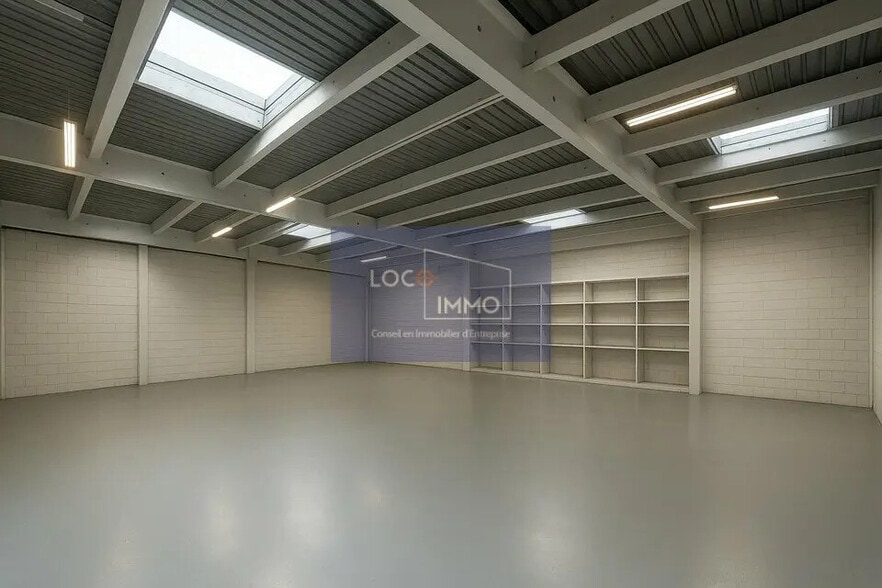 Retail in Bordeaux for lease - Interior Photo - Image 2 of 4