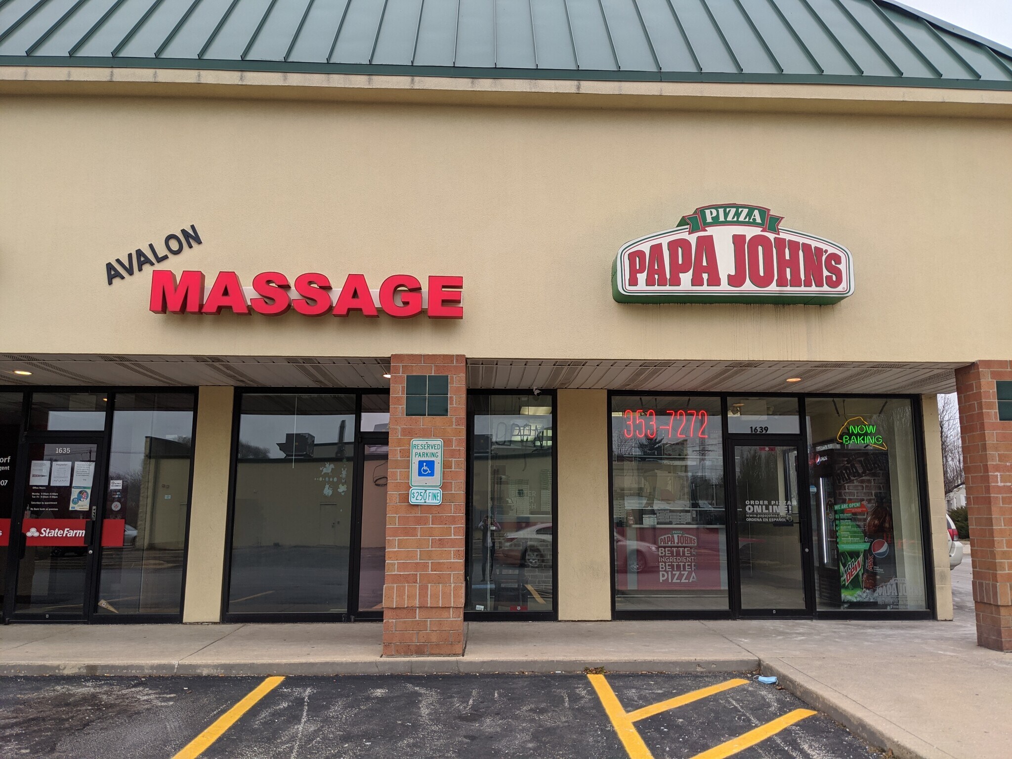 16071641 Broadway St, Pekin, IL 61554 Kroger Shadow Anchored Center