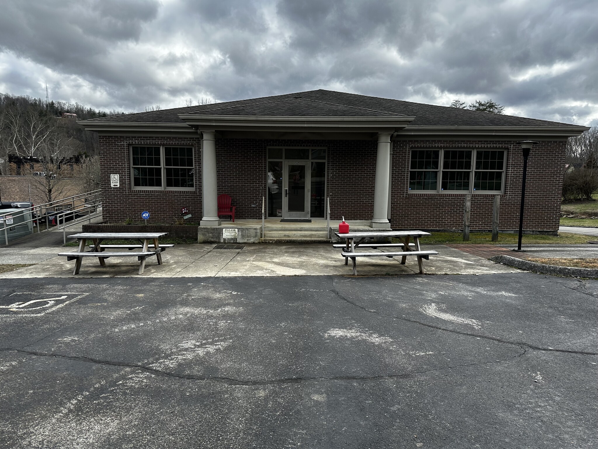 125 Covered Bridge Rd, Huntsville, TN for sale Primary Photo- Image 1 of 21