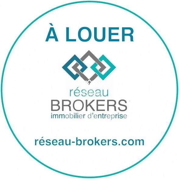 Retail in Trignac for lease - Building Photo - Image 1 of 1