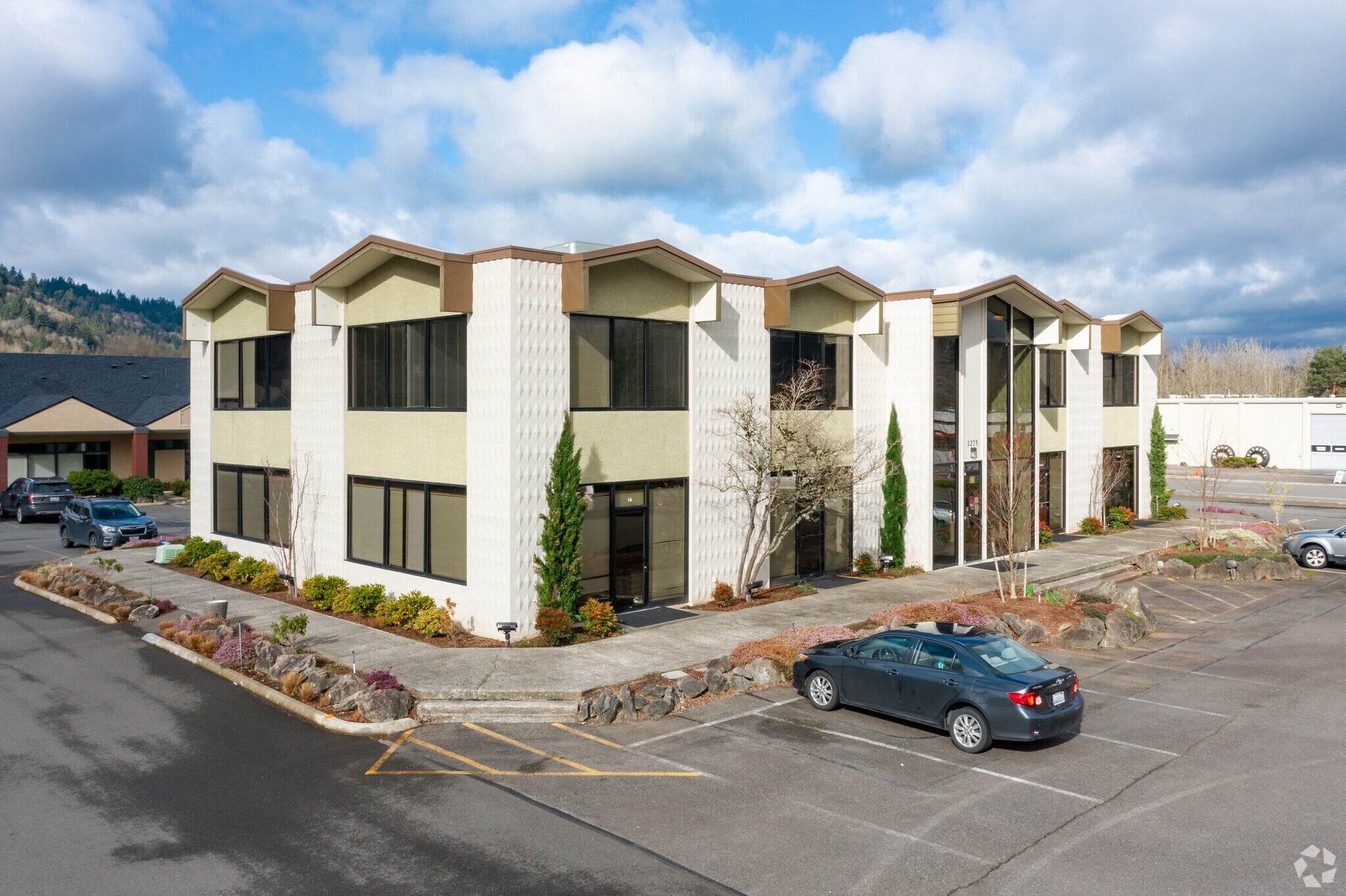 1275 NW 12th Ave, Issaquah, WA for lease Primary Photo- Image 1 of 4