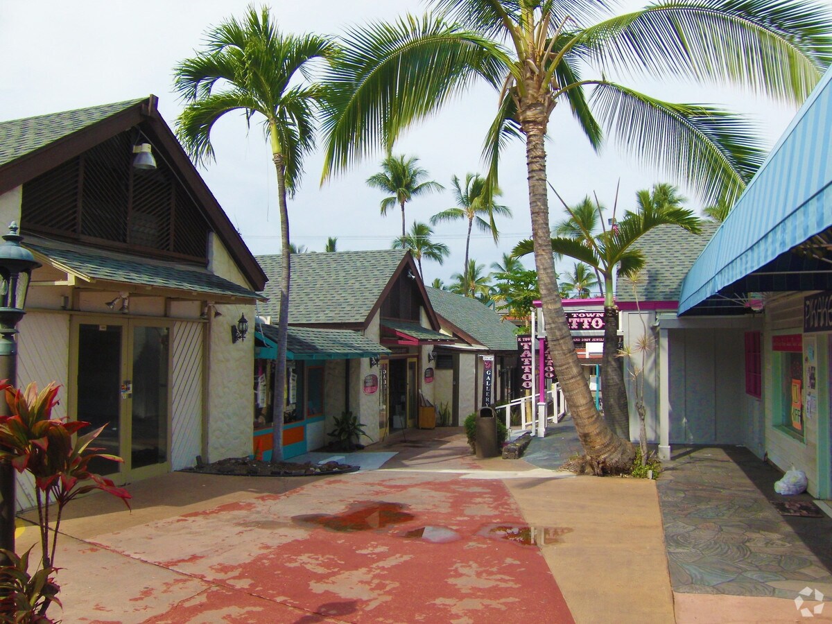 755725755729 Alii Dr, Kailua Kona, HI 96740 Kona Marketplace I