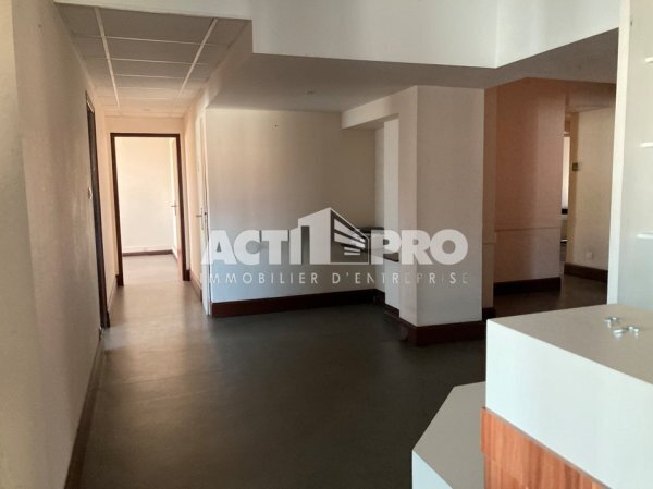 Office in Perpignan for sale Interior Photo- Image 1 of 5