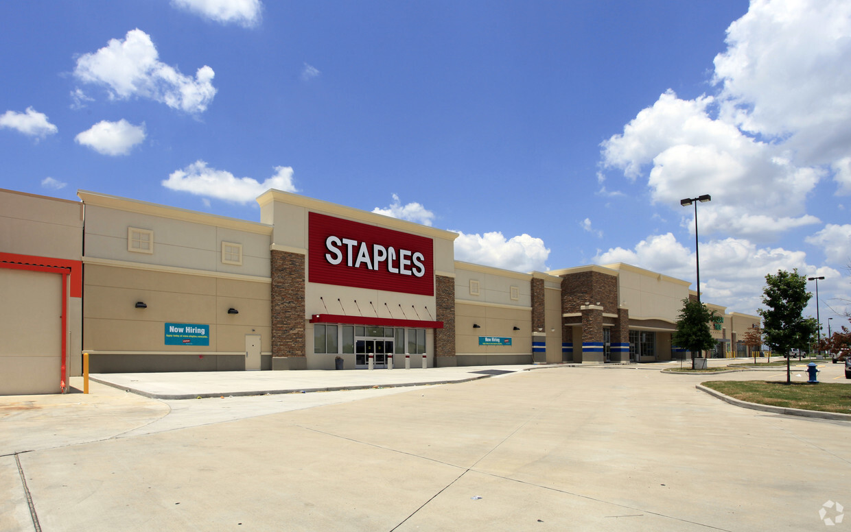 14440 Hillcroft St, Houston, TX for lease Building Photo- Image 1 of 4