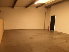 Penarth Rd, Cardiff for lease Interior Photo- Image 2 of 3