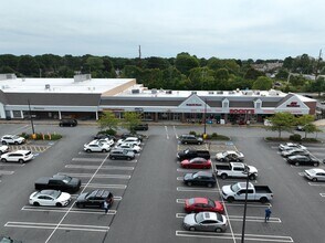 221 Huttleston Ave, Fairhaven, MA for lease Building Photo- Image 2 of 5