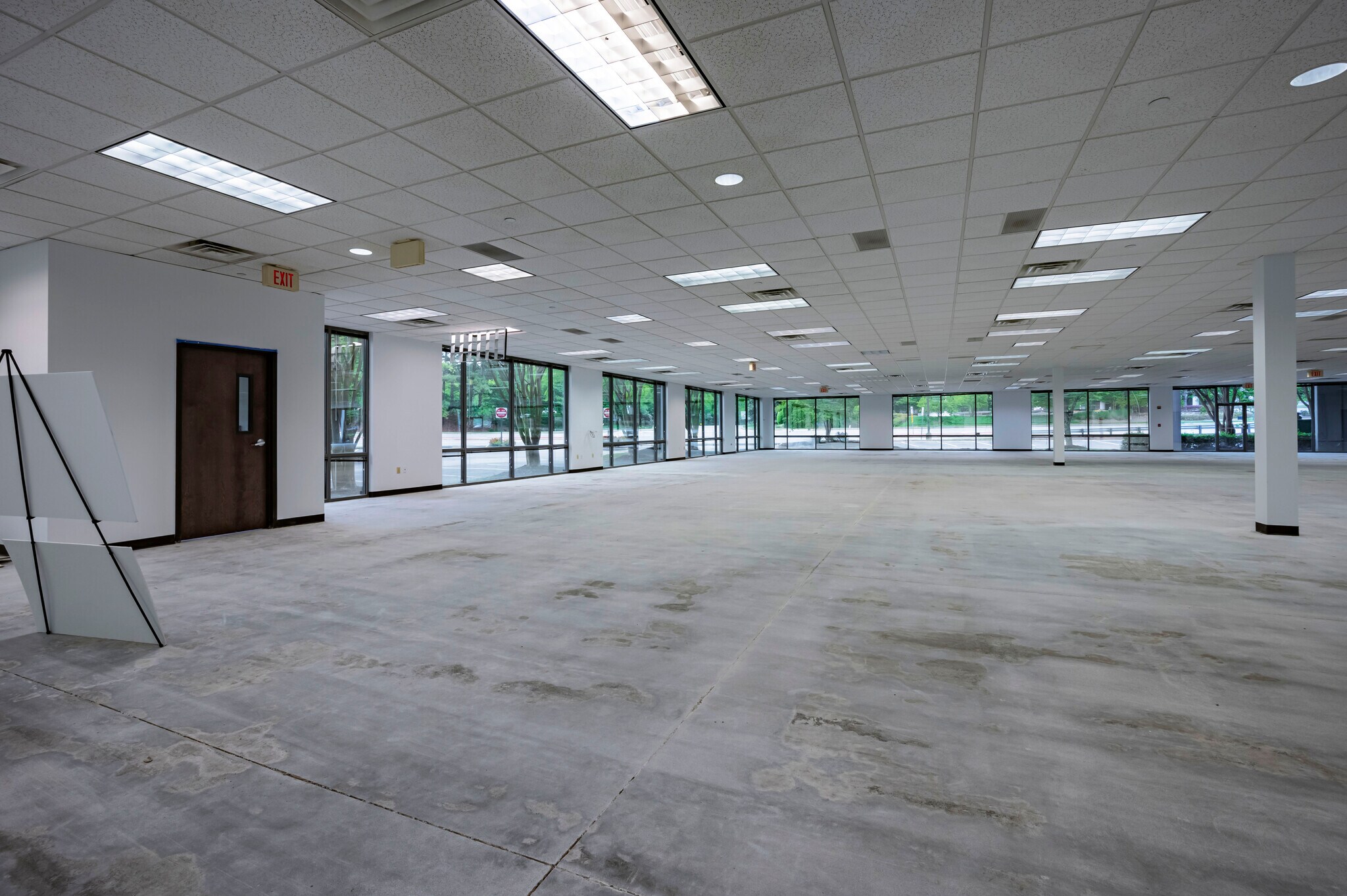 1075 Big Shanty Rd NW, Kennesaw, GA 30144 Town Point Service Center