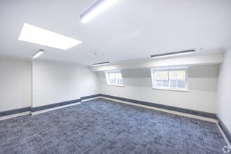 50 Queen Sq, Bristol for lease Interior Photo- Image 2 of 3