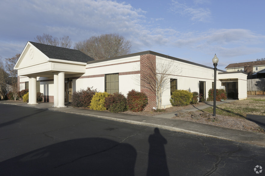 4109 E North St, Greenville, SC for lease - Primary Photo - Image 1 of 8