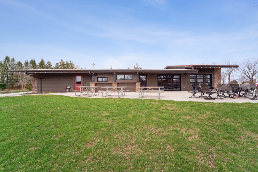 707 W Park Ave, Kiel, WI for sale - Building Photo - Image 1 of 43