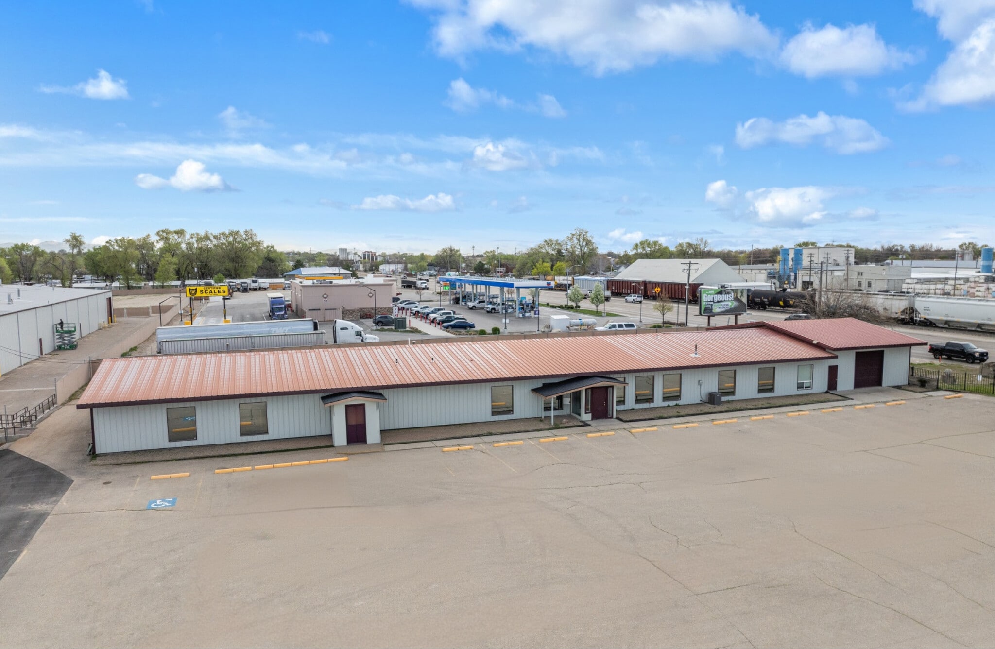 312 W Simplot Blvd, Caldwell, ID for lease Building Photo- Image 1 of 5
