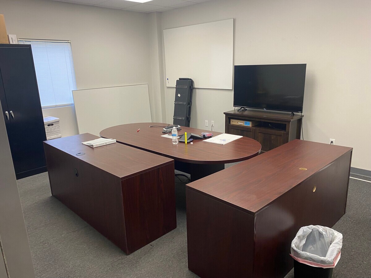 105 Riley Rd, Houston, TX 77047