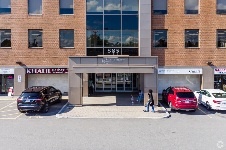 885 Meadowlands Dr, Ottawa, ON for lease - Building Photo - Image 1 of 7