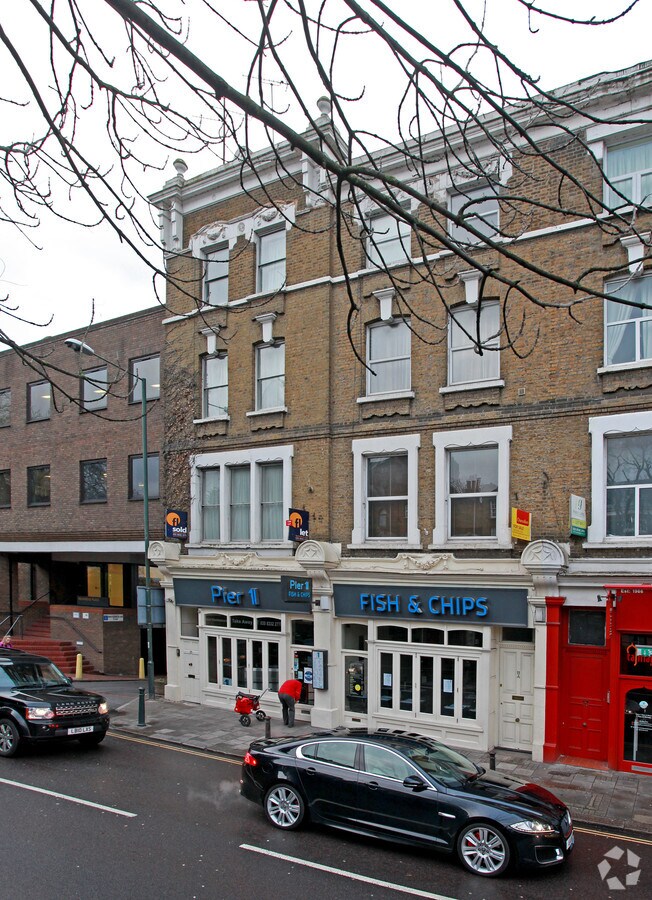 1113 Petersham Rd, Richmond, TW10 6UH