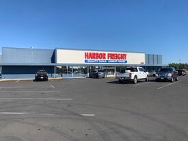 Rancho Plaza Center - Warehouse